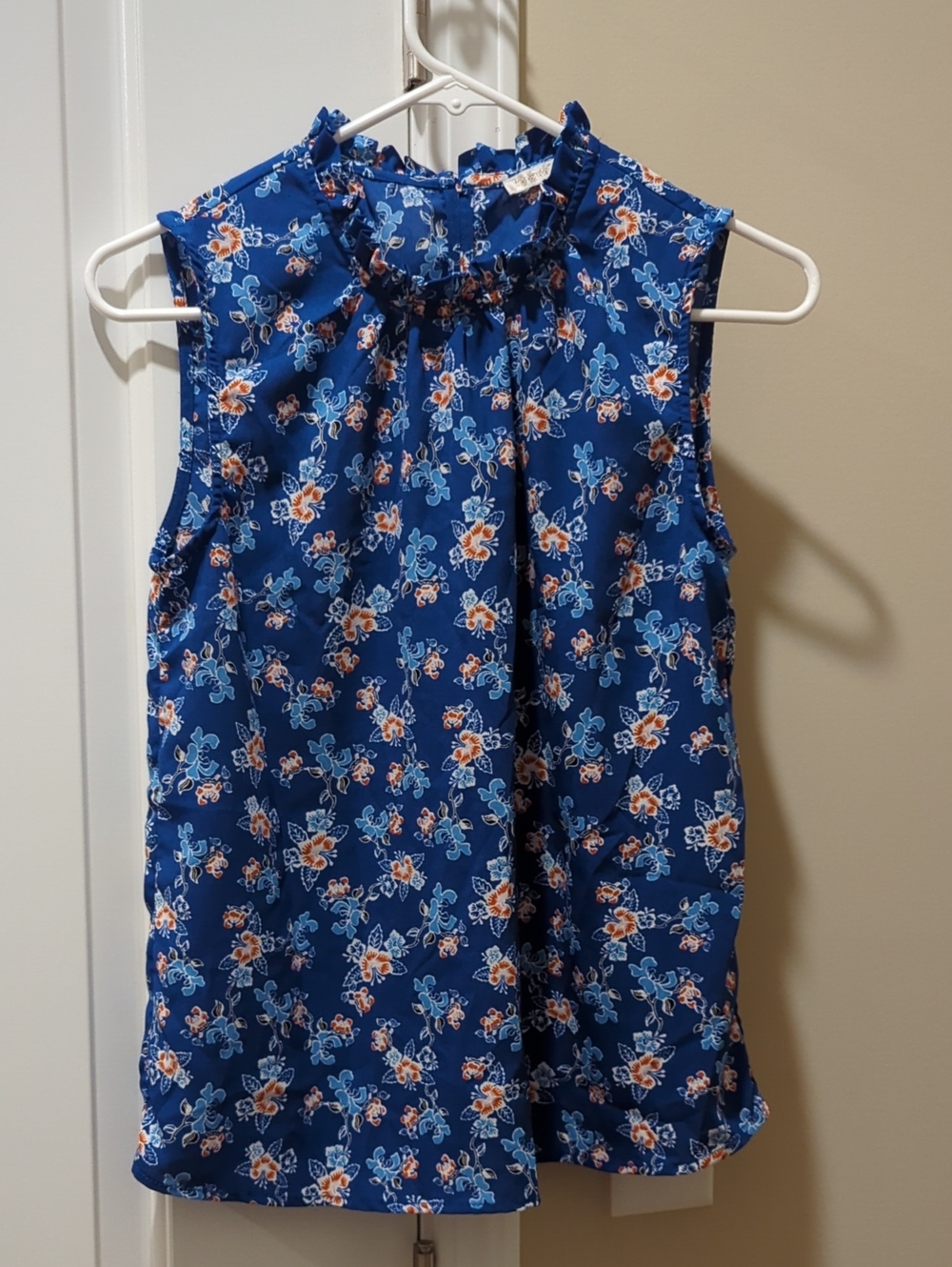 cooper & ella Blue Floral Ruffle Neck Sleeveless Top